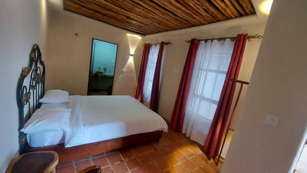 Mia Safari Lodge And Restaurant Entebbe Luaran gambar